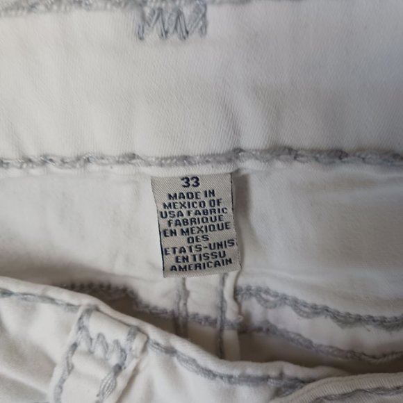 True Religion White jeans with grey stitching. - Picture 3 of 7